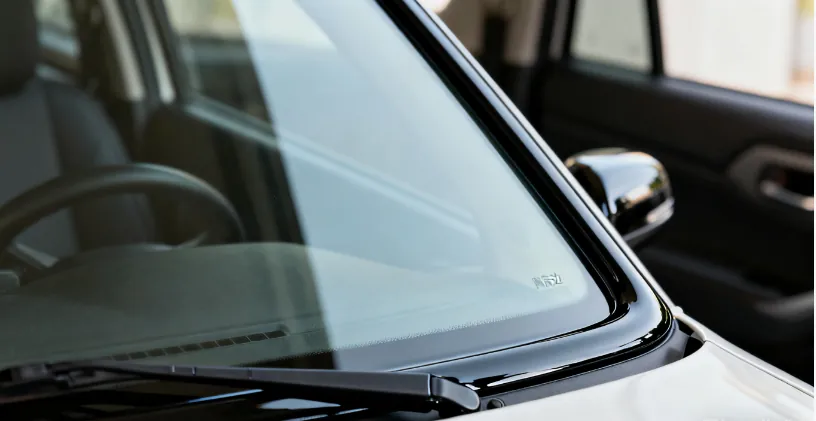 前后挡风玻璃周边黑色边框